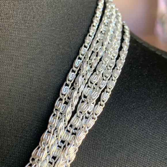 Sarah Coventry Silver Necklace - Picture 4 of 5